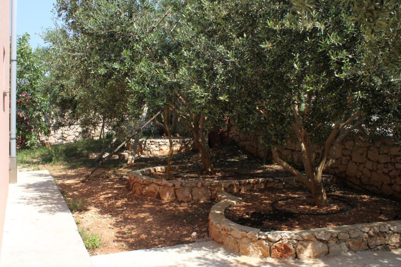 Apartments And Rooms With Parking Space Novalja, Pag - 6341 Eksteriør bilde