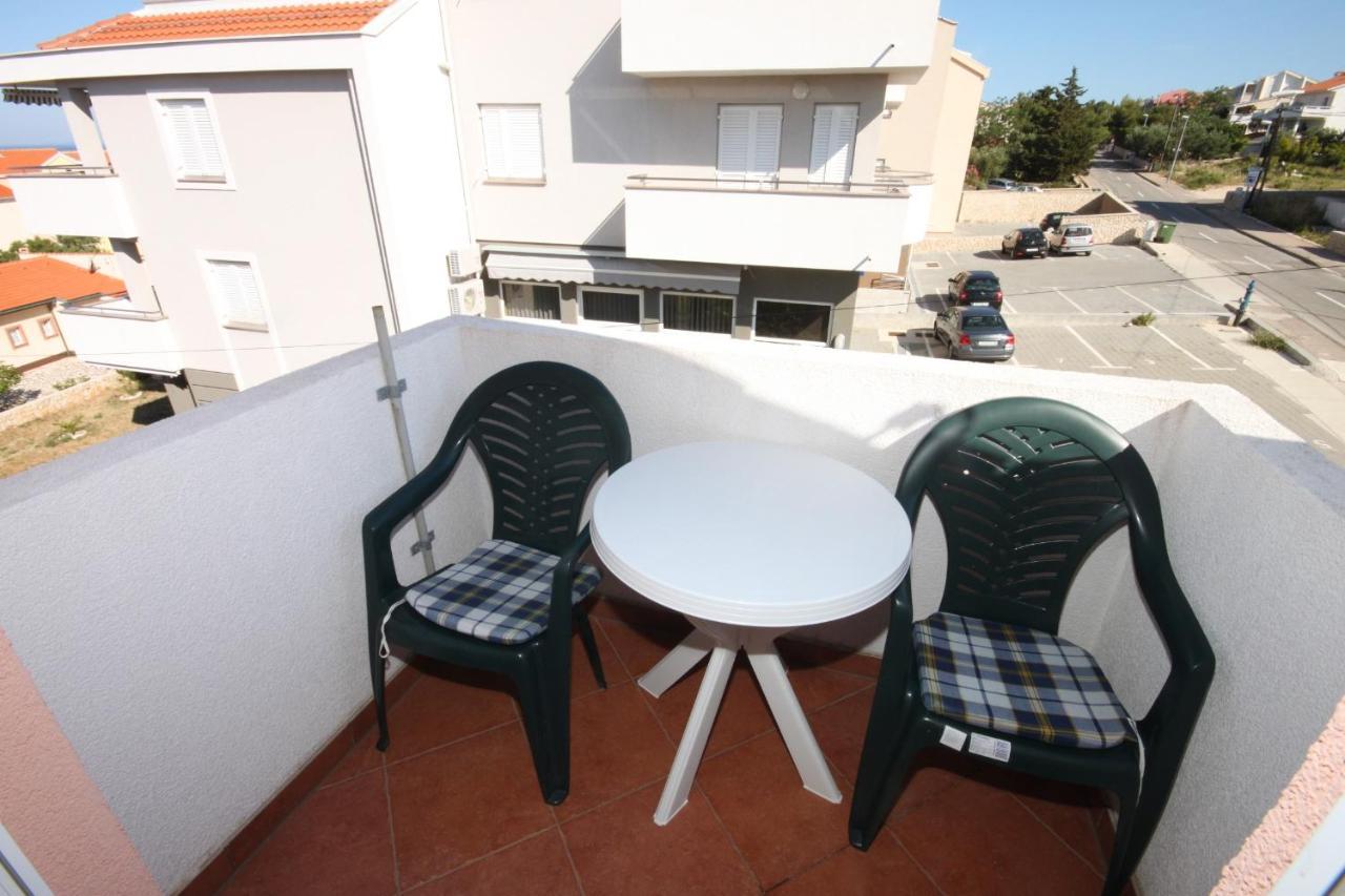 Apartments And Rooms With Parking Space Novalja, Pag - 6341 Eksteriør bilde